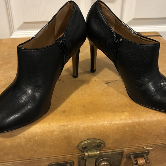Coach high heel shoes boots booties size 6 black - Picture 6 of 10